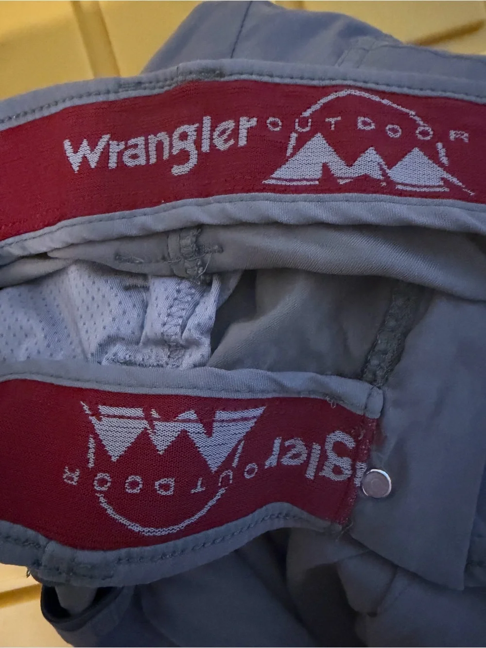 Wrangler Gray Cargo Pants with Zip Pockets